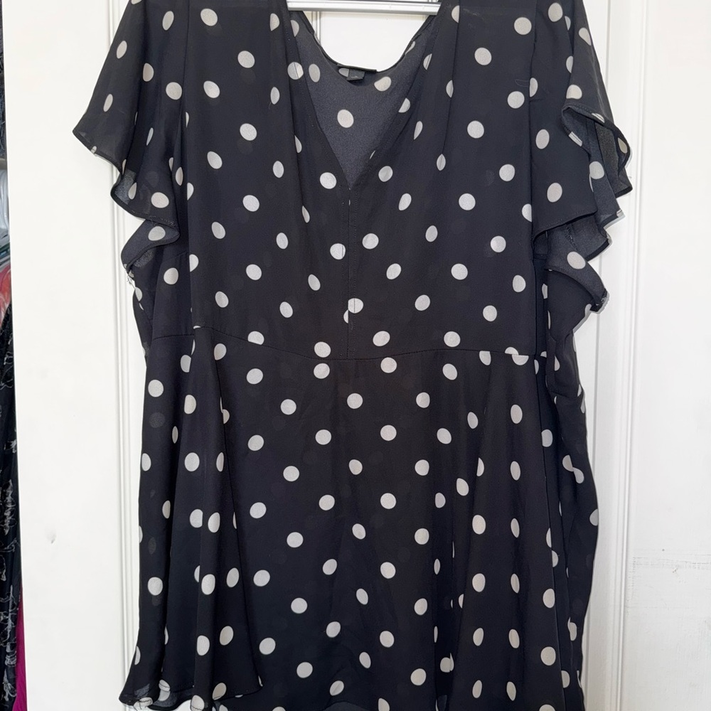 torrid Black & White Polka Dot V-Neck Flutter Sleeve Tunic
